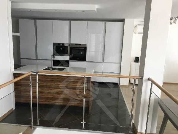 Продава се Многостаен апартамент в Поморие - 280 кв.м за 858 €/кв.м - Снимка #1