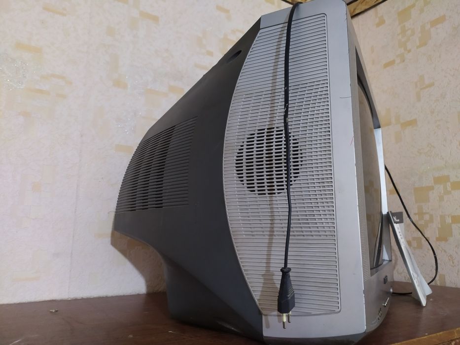 Продам старый телевизор