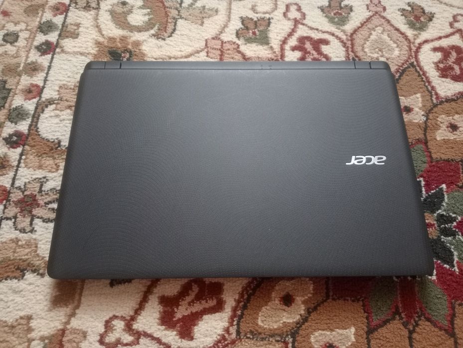 Ноутбук Acer в хорошем состоянии