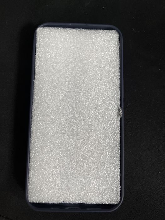 Чехол iPhone 13 pro новый