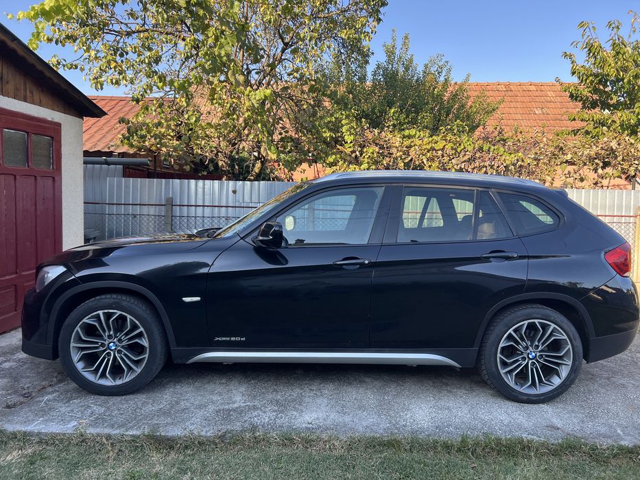 BMW X1 2011 — imagine 2