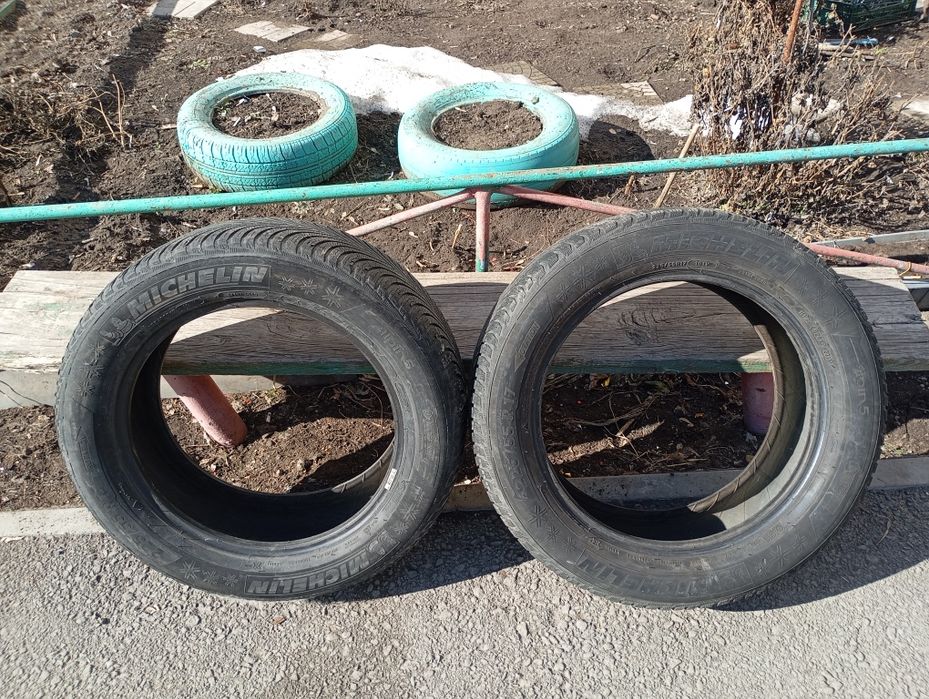 Продам шины б/у парные