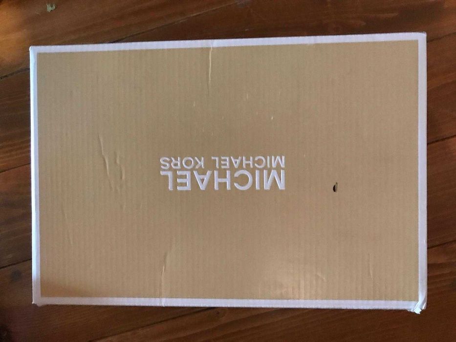 ЧИСТО НОВИ елегантни дамски обувки MICHAEL KORS