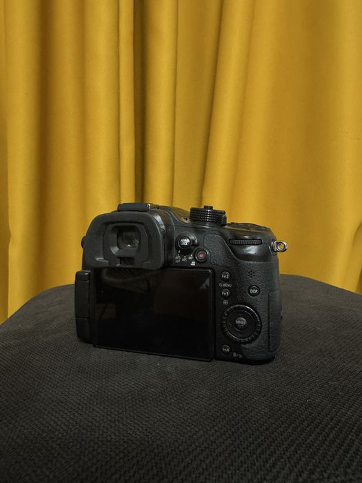 Vand panasonic gh4 cu obiectiv panasonic 12-35 mm