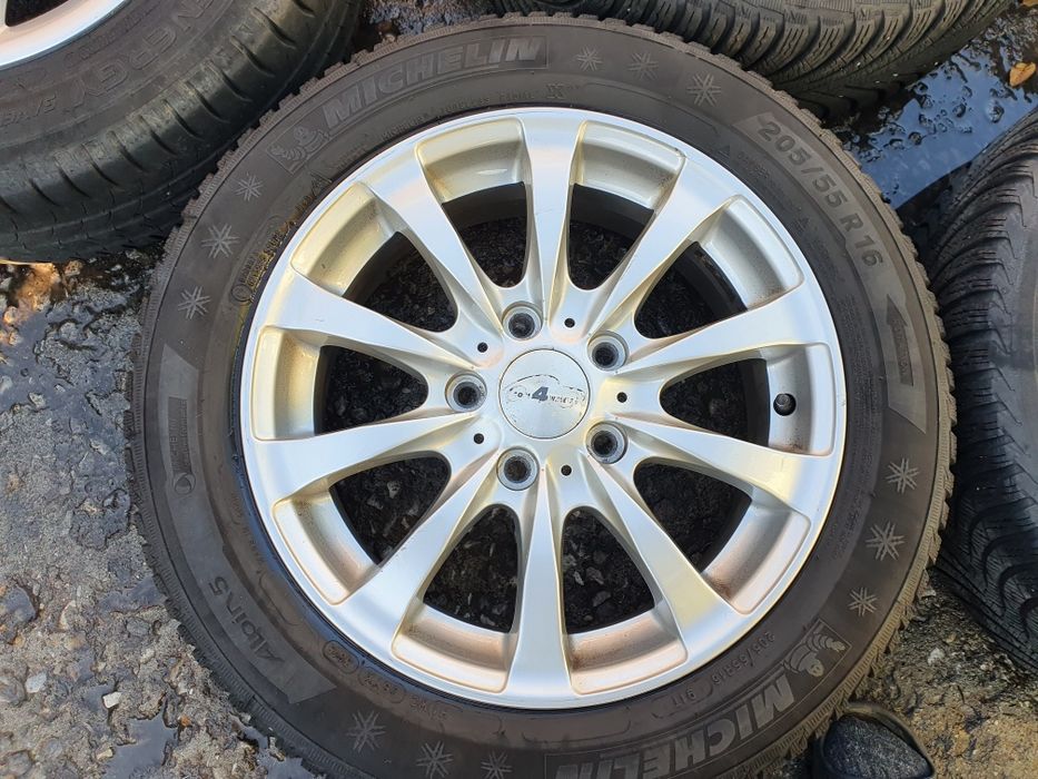 4бр алуминиеви джанти за БМВ 1 / 2014 г/ 6.5ж Х16 / 5 Х 120/