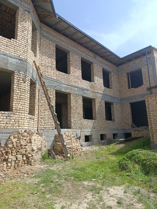 Продается дом 3.2 соток в центре города