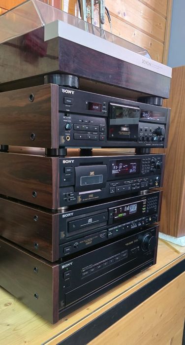 SONY... Музыкальный центр.