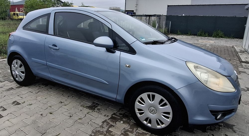Opel Corsa D  1,2 benzină