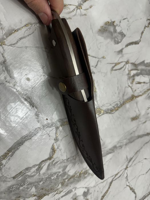 Продам нож с чехлом!