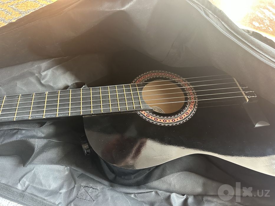 39 dyuymli klassik gitara, 6 torli