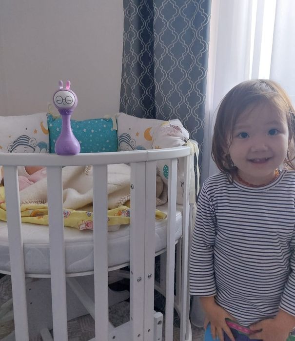 Манеж с подарком