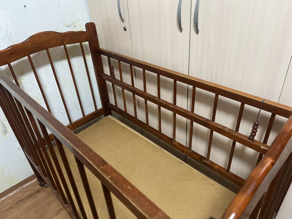 Продам детскую кровать -качалка