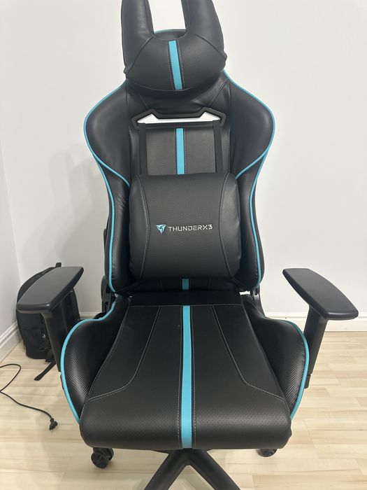 Брендовое игровое кресло