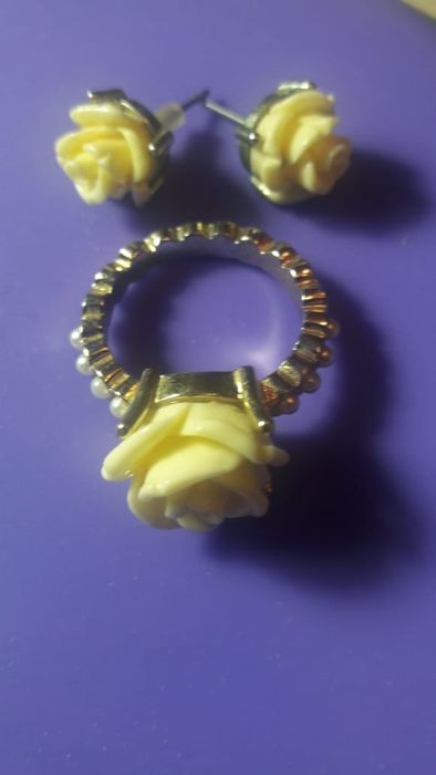 Женская бижутерия колье, серьги, кольца