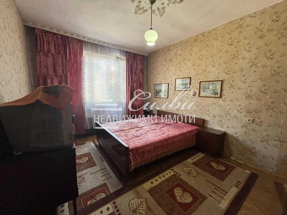 Продава се Четиристаен апартамент в Шумен, Математическа гимназия - 103 кв.м за 1787 €/кв.м - Снимка #2