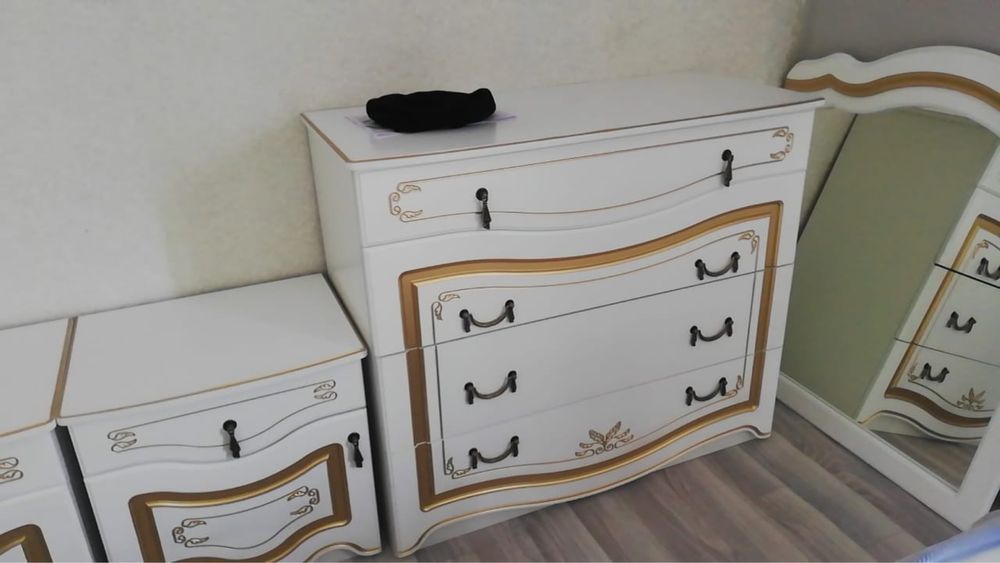 Спальная гарнитура