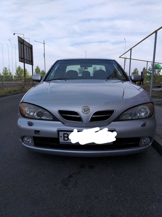 Машина Nissan Primera