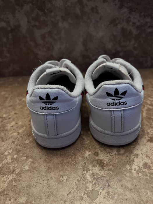 Adidași Adidas , mărimea 25