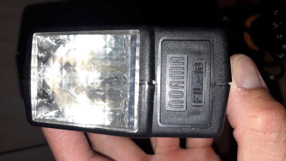 Светкавица Norma Fil16