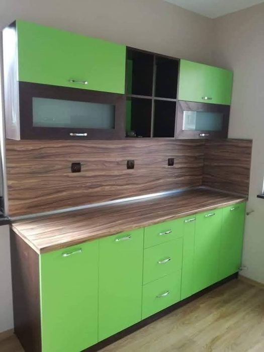 Дава се под наем Тристаен апартамент в София, Център - 100 кв.м за 306 € - Снимка #2