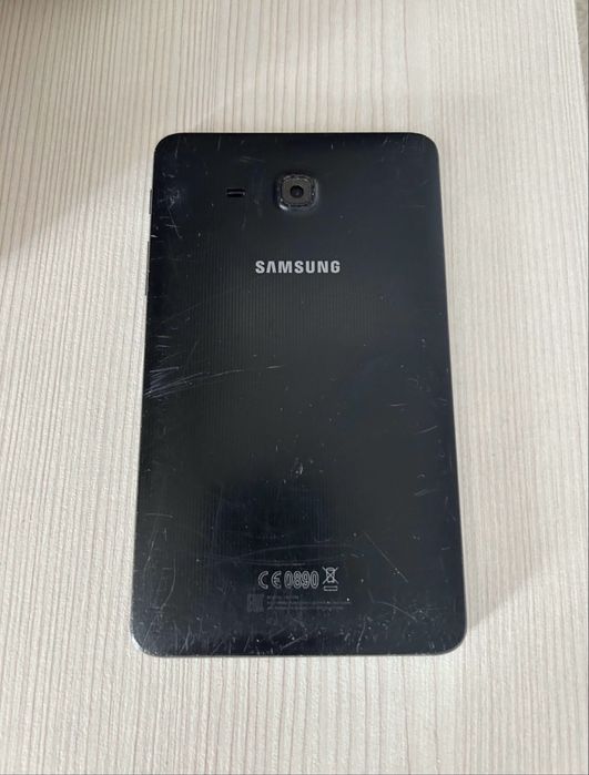 Планшет Samsung на запчасти