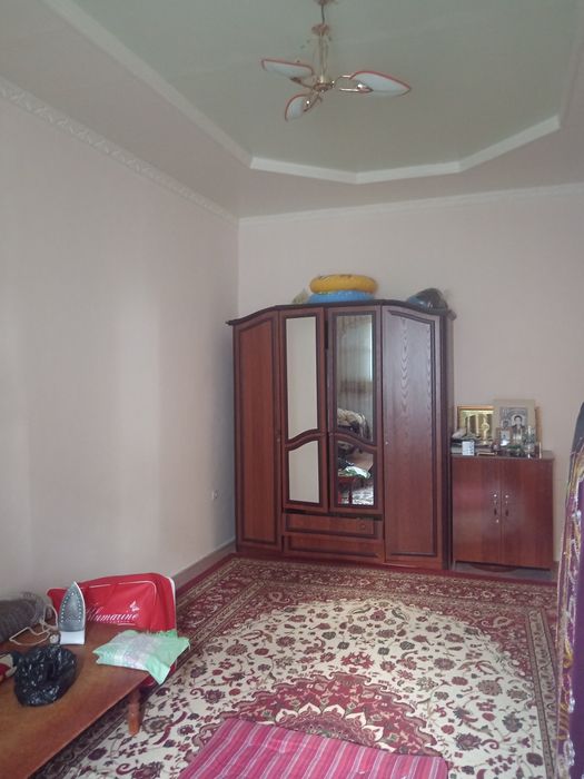 Уй-ховли сотилади (срочно узимники)