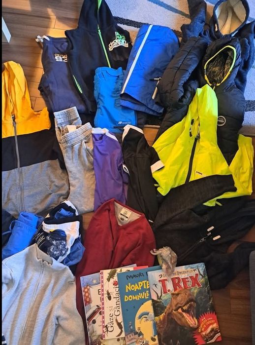Lot hăinuțe copii