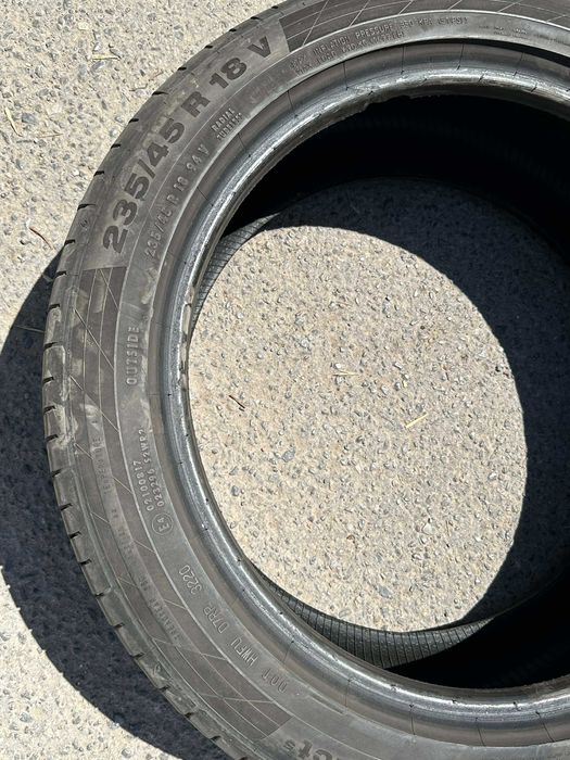 Летни гуми Continental 235/45 R 18