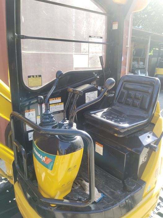 Мини экскаватор Yanmar B2u