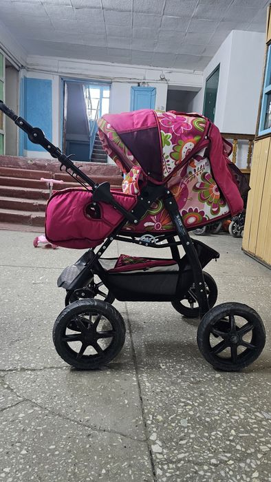 Продам детскую коляску