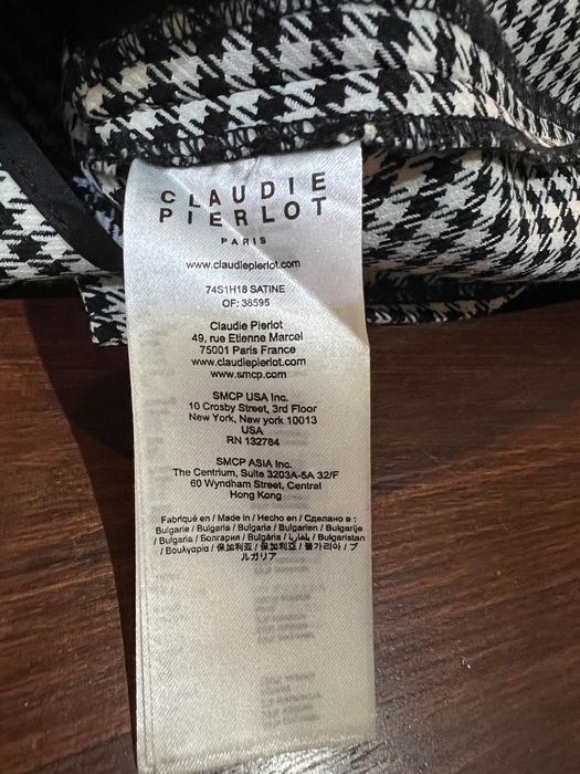 Claudie Pierlot пола