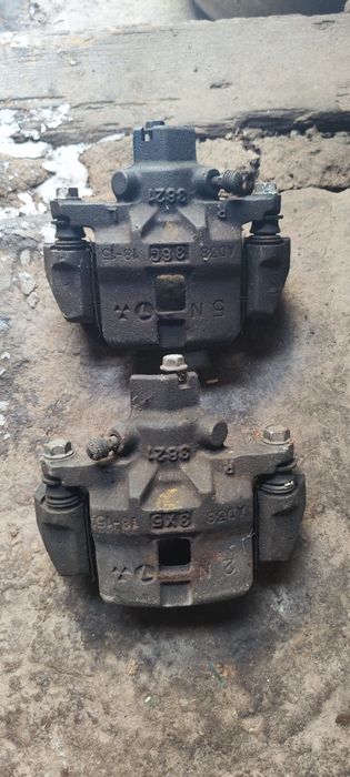 Суппорта Субару задние 2шт L,R