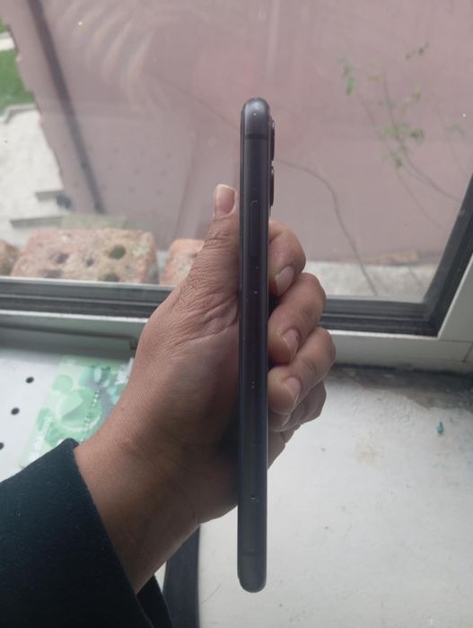 iPhone 11 черен цвят