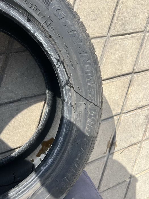 Гуми 235/55/17 зимни