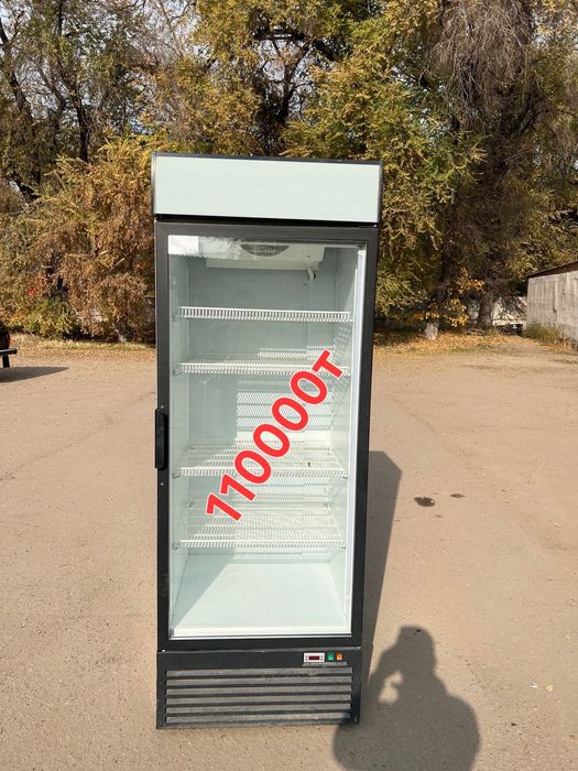 Буу витринный холодильник