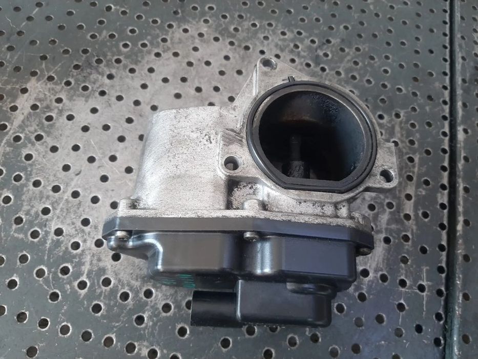 egr 2.0 tdi cag audi q5 a4 b8 audi a6 c6 audi a5 8t seat exeo  vw golf 6 03lg