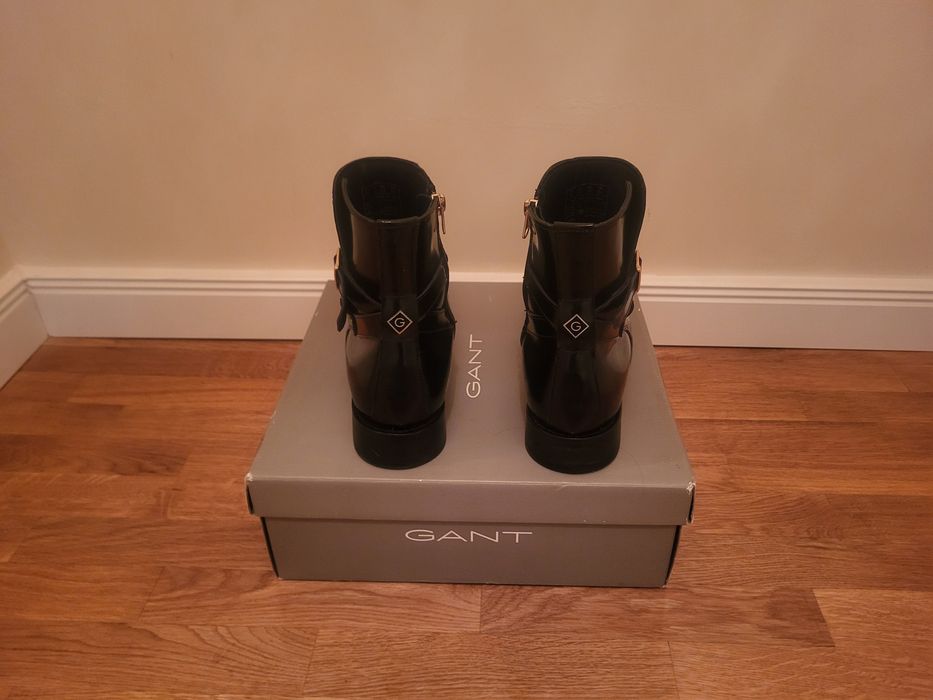 GANT  Chelsea боти + GUESS  чанта