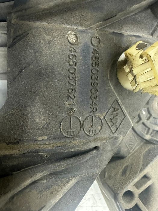 Pedala ambreiaj 465039034r Dacia Logan 2 (2013 - 2016) 1.2 benzina D4F732