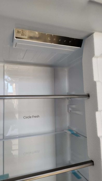 Комбиниран Хладилник с фризер Candy-Кенди 182.5 см 279 л No Frost