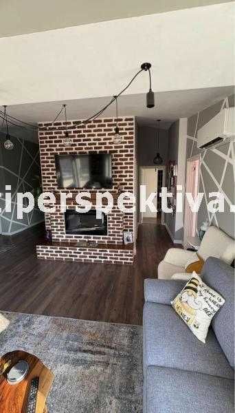 Продава се Тристаен апартамент в Пловдив, Кючук Париж - 200 кв.м за 1075 €/кв.м - Снимка #3