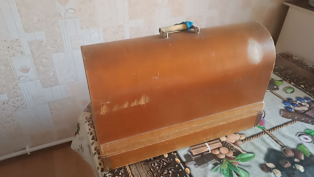 Продаётся швейная машинка ручная