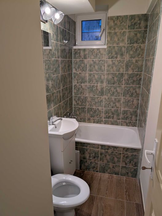 Garsonieră ultracentrală în Hunedoara, decomandată, comfort 1, 30mp