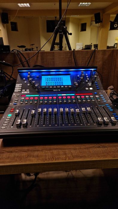 Mixer Digital Allen & Heath SQ5 / Schimb cu Wing Compact