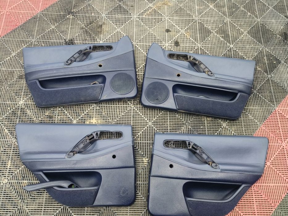 Дверные карты пассат б4