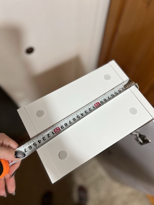 Стенен шкаф за баня