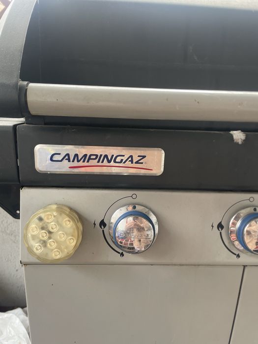 Gratar de exterior pe gaz