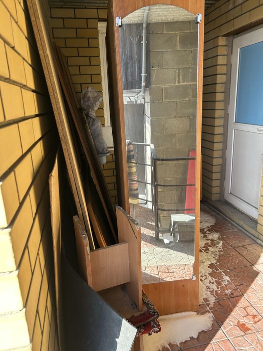 Отдам бесплатно спальный гарнитур