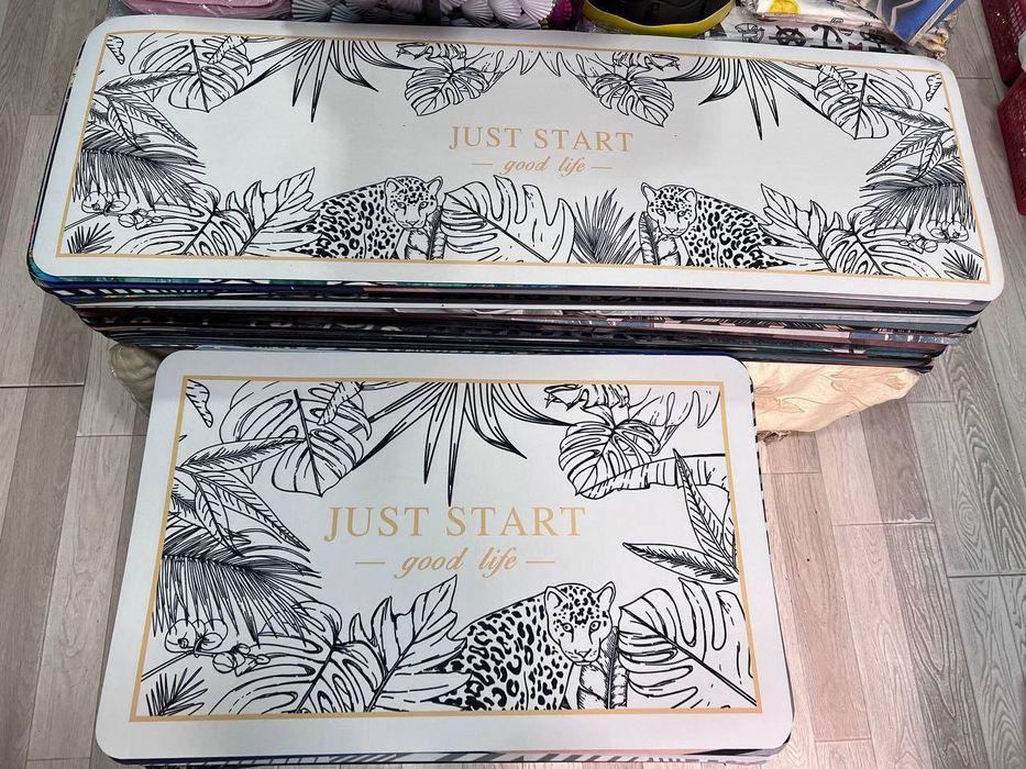 Набор ковриков для ванной комнаты или кухни