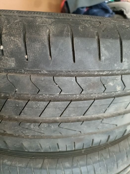 Anvelope vara245 40 18  Continental 275  45  20 continental și 215  65 17 Hankook,225 60 17 Continental