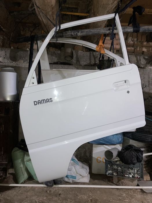 Damas eshik ong chap